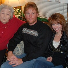 Grandma, Tommy, Sherry & Patricia