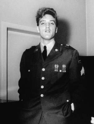 Elvis Aron Presley