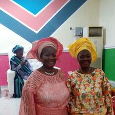 Mrs Oyebola & her big sis (Mrs Willoughby) on Tope's wedding introduction day.