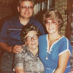 Ernie with his mom and daughter, Deanna