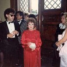 220px-Estelle_Getty_1988_Emmy_Awards