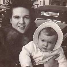 Mary Ethel with her niece Davetta