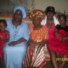 4 generations of strong women