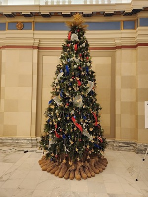 Fallen Heroes Christmas Tree at the Capitol