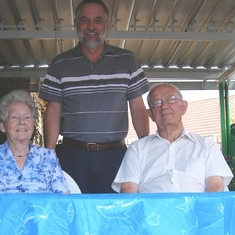 Arnold with Mama and Papa, Selrose Park, 2010