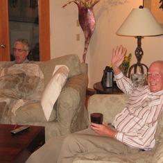 Thanksgiving at Dune Acres. Dad's getting sleepy. (2008)
