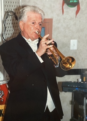 Gary Elwood  McLean