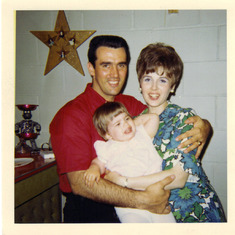 Dad holding mom and Cherbaby