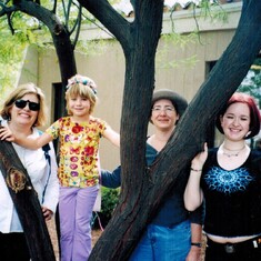 Joyce, Bear, Gaye and Desi hanging out in Litchfield Park, Arizona, circa 2002