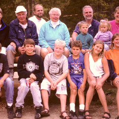 1994-Kris-and-Tom's-family-and-Dave-and-Linda's-family