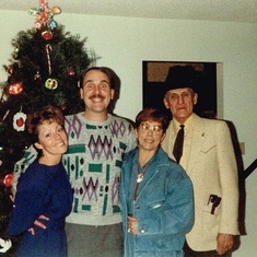 Donna, goofy Gord, mom and George. See mom, one of the talents you taught me, I made my dress 