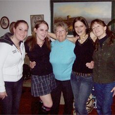 2006 left to right, Natalie and Erin Morris, mom, Stephanie D, Donna Morris 