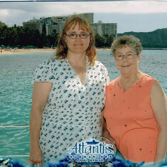 Mom and  Leslie Cobik, Georges daughter, on their trip to Hawaii