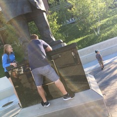 Brian, the great son n law he is, leaving Dads ashes at Vince Lombardi's feet!! Go Pack Go!!