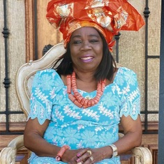 Mama de Mama, this is you: bold, colorful and cheerful. We love you endlessly