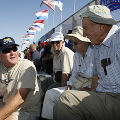 Gerry talking to son Chet at Reno Air Races in Sep 2008.