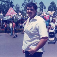 Disneyland July1985