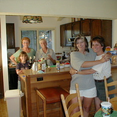 2000 - Gladys with Mardelle, Nicole, Mary and Louise in Mammoth Lakes