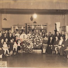 1934   Funeral of Mr. Sweeney Smith on October 29, 1934.  Glen, whose picture is circled in red, was five years old at the time