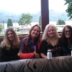 Vancouver Island trip 2019 - Girls trip only to the Cowichan lake
