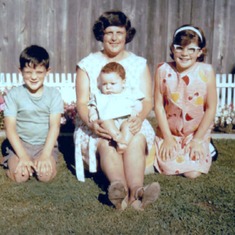 1965 - Gloria, Linda, Ern & Ray.