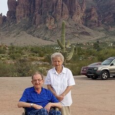 SUPERSTITION MOUNTAIN