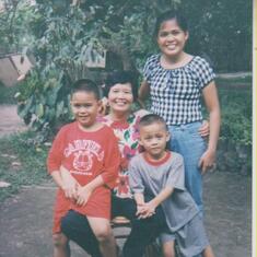 Auntie Dolly (seated-center), Dave(red shirt), Marck(grey shirt), Bing-Bing (standing)
