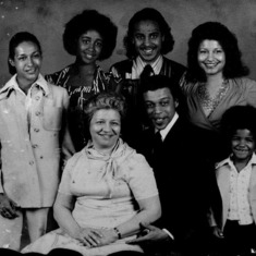 family=Auntie Joyce, Cousins Kay Kay & Terry, Mom (Anita)
Grandma Burnett, Uncle Jimmy & Lil Gregory