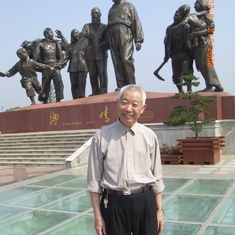 2007年五一，在湘潭市东方红广场