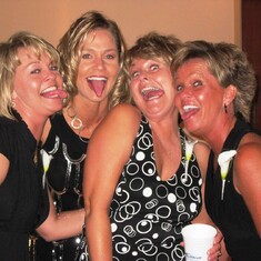 Gwen with Debbie, Donna and Shellie - Lickin' It
