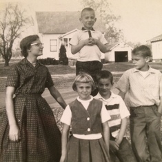 Five of Harvey's six children, photographed in Winside, NE.