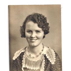 High School Helen, 1934