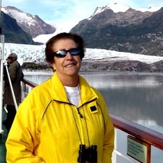 Happy moments in the Chilean fjords, Apr. 2003.