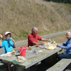 Kelly, Bill, Helen Smyth - Picnic at Lone Ranch Beach, Brookings, Oregon - August 2007