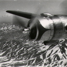 Met DC 4 boven de Alpen  1951
