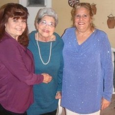 My mom, sister and me - 2009
