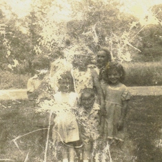 Mom and kids 1948