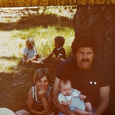 1979. Michelle, Alen, Bobby, Dorothy with Daddy Tom.