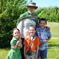 Jary and three grandchildren (Hugh's great-grandchildren)