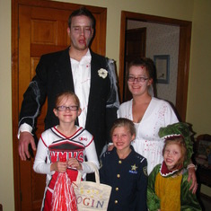kyle, crystal and the girls on halloween 2011