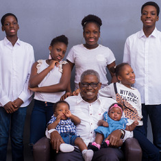 Dad & his grandchildren.