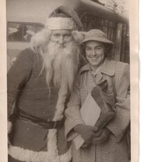Isabelle & Santa Claus1945