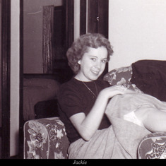 132. Mom 1953