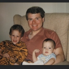 Baby Jamie withDad and big brother Rob
