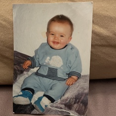 Look at the resemblance of James as a baby and ….our blessed baby Óren….