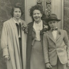 Aunt Phyllis, Grandma Florence and Dad