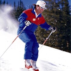Jamie skiing