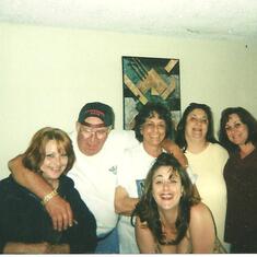 MyFamilyLastAllTogether1998 001 Lori,Dad,Mom,Debra,Sharon,Maria in front WoW we were all SMILING ;'))