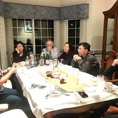 2019年12月14日，相聚在吴老师家里缅怀追思我们敬爱的老师。陶静艳