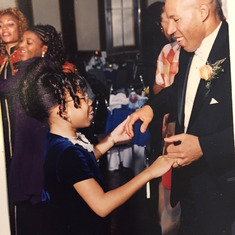 jasmine the flower girl dancing with daddy at his wedding
